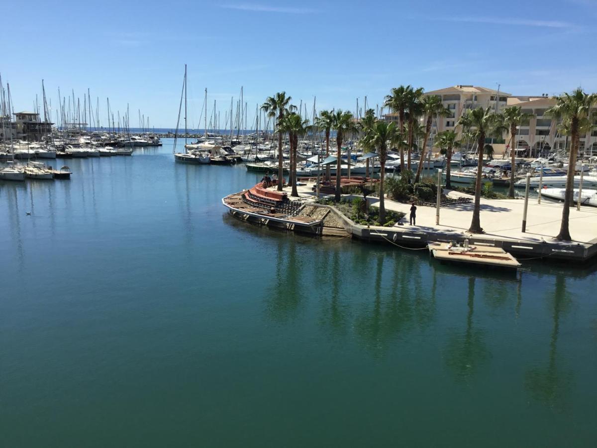 Mistral Gagnant Apartment Frejus Bagian luar foto
